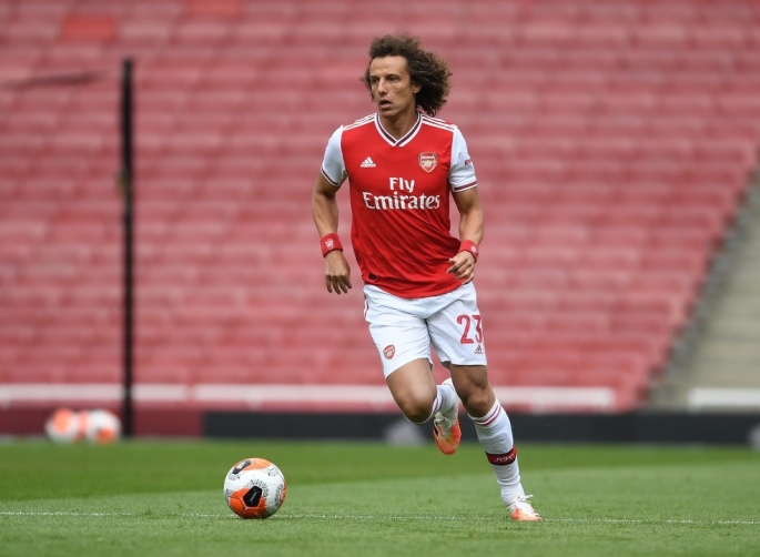 Arsenal anuncia a contratação de atletas que já estavam na equipe por empréstimo e também a renovação de David Luiz.